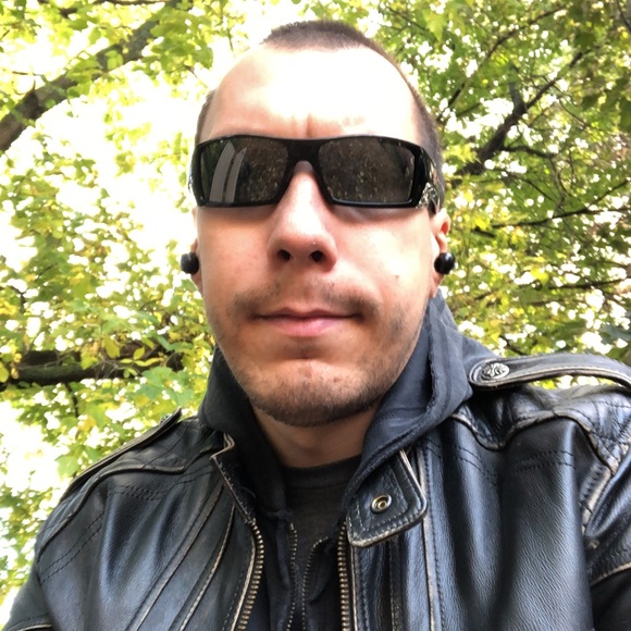 Meet your Posher, Mathieu - Picture 3 of 3